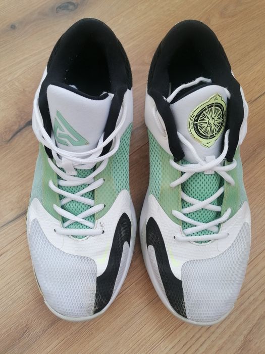 Баскетбольні кросівки Nike Freak 4, розмір 45.5