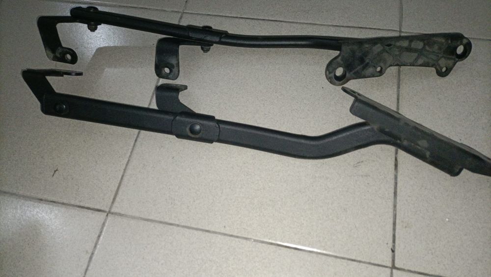 Rack estrutura suporte top case Givi