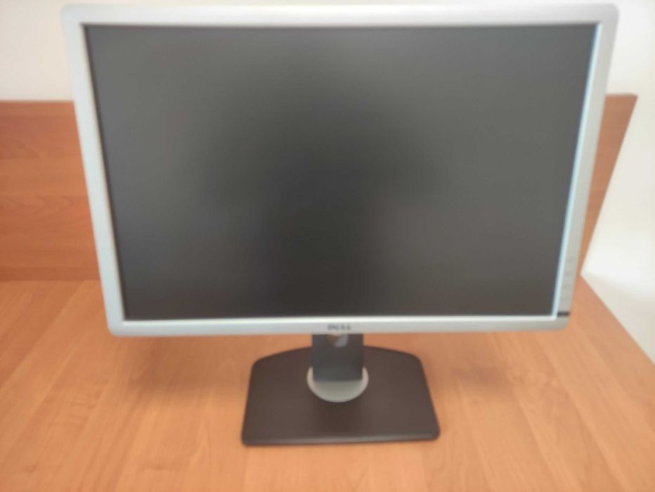 2. Monitor Dell P2213t 22" | 1680x1050 | Regulowana podstawa | FAKTURA VAT