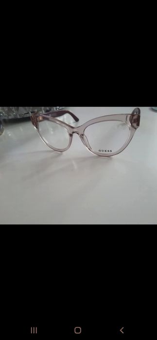 Oprawki GUESS  piękne