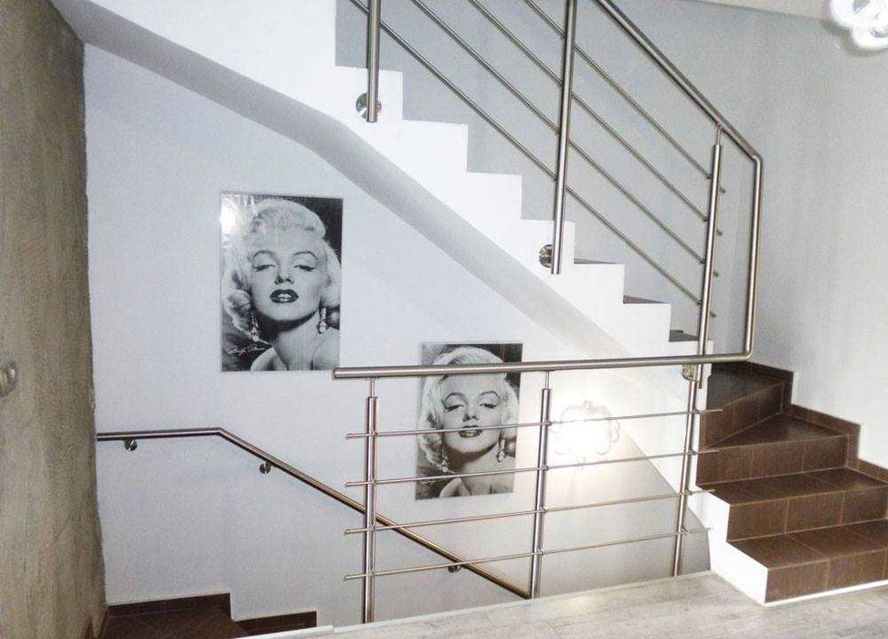 Balustrada nierdzewna 3m do samodzielnego montażu - mocowanie boczne