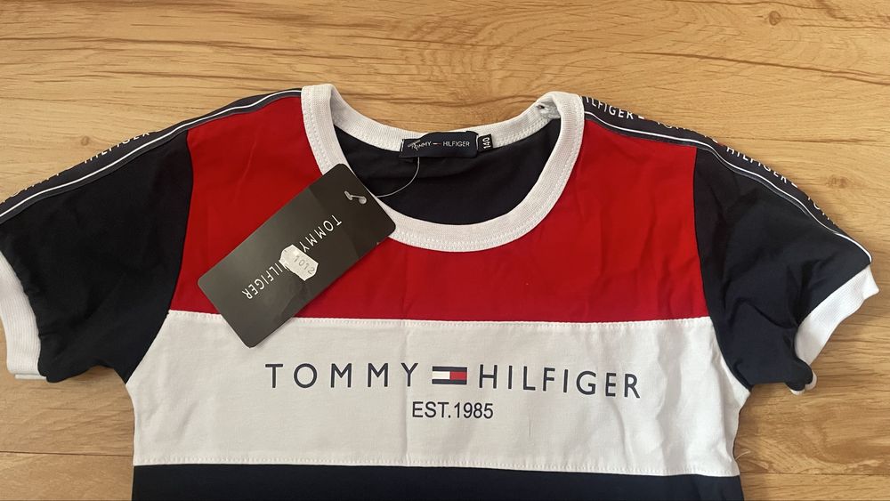 Sukienka Tommy Hilfiger rozm 140
