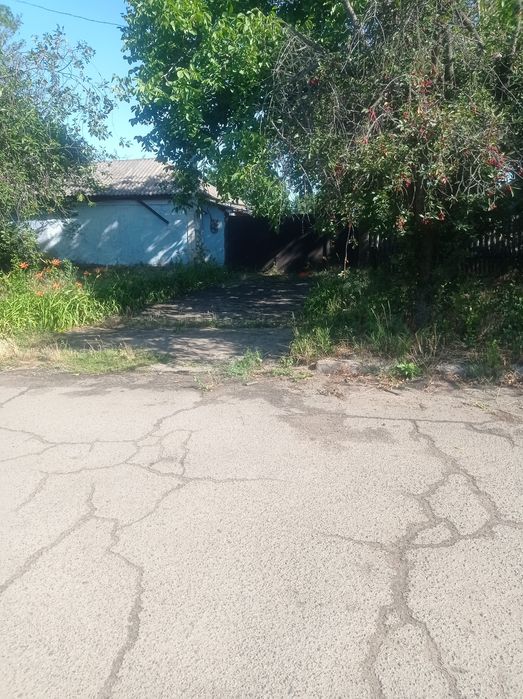 Продам дім в центрі пгт Арбузинка Миколаївської області