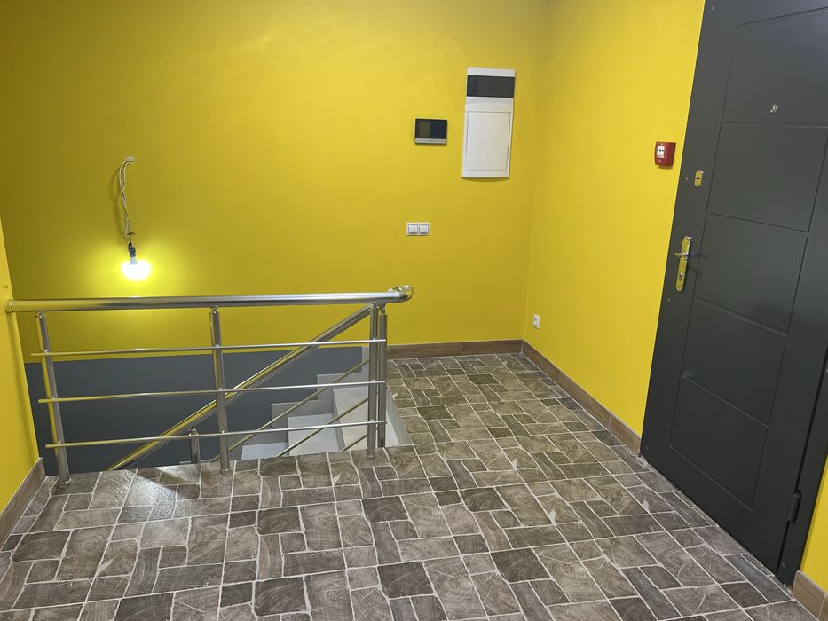 Оренда офіса 20 м2  (Колгоспна 13а)