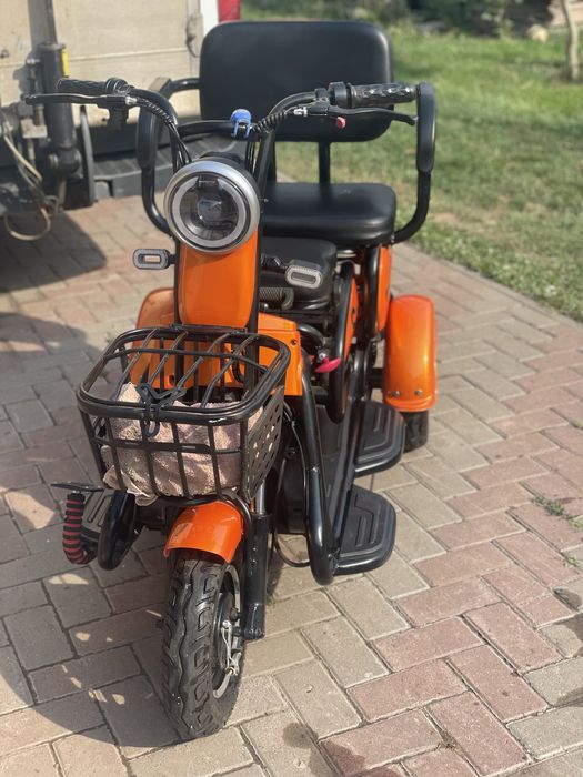 Трицикл електричний Fada Bulli