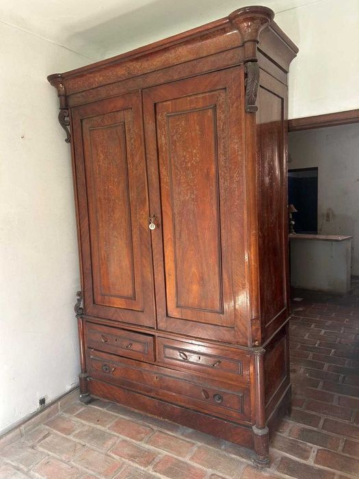 Roupeiro de Cerejeira