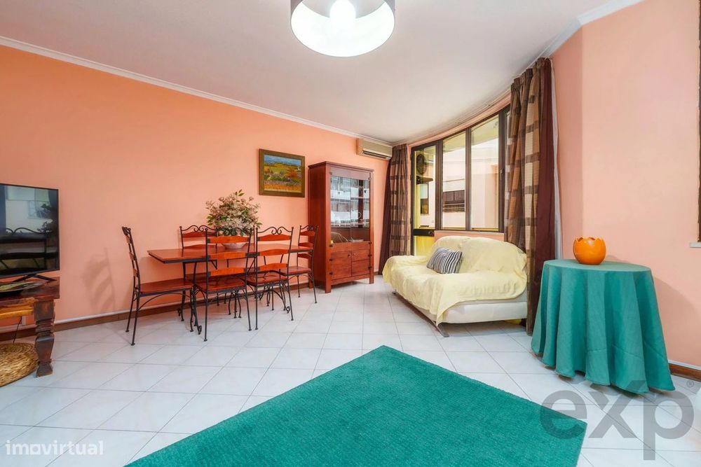Apartamento T3 no centro de Olhão.