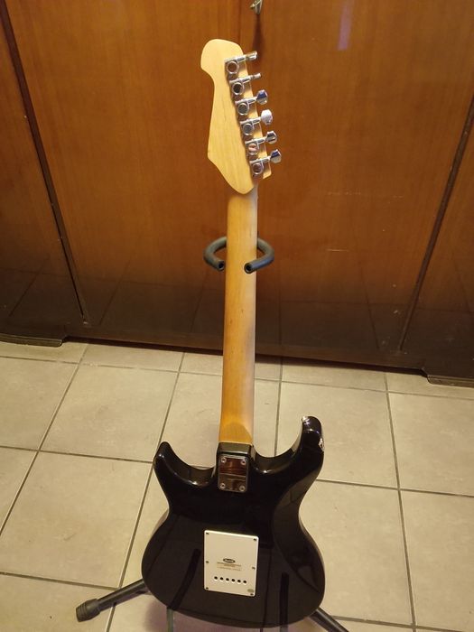 Gitara elektryczna El Toro Behringer