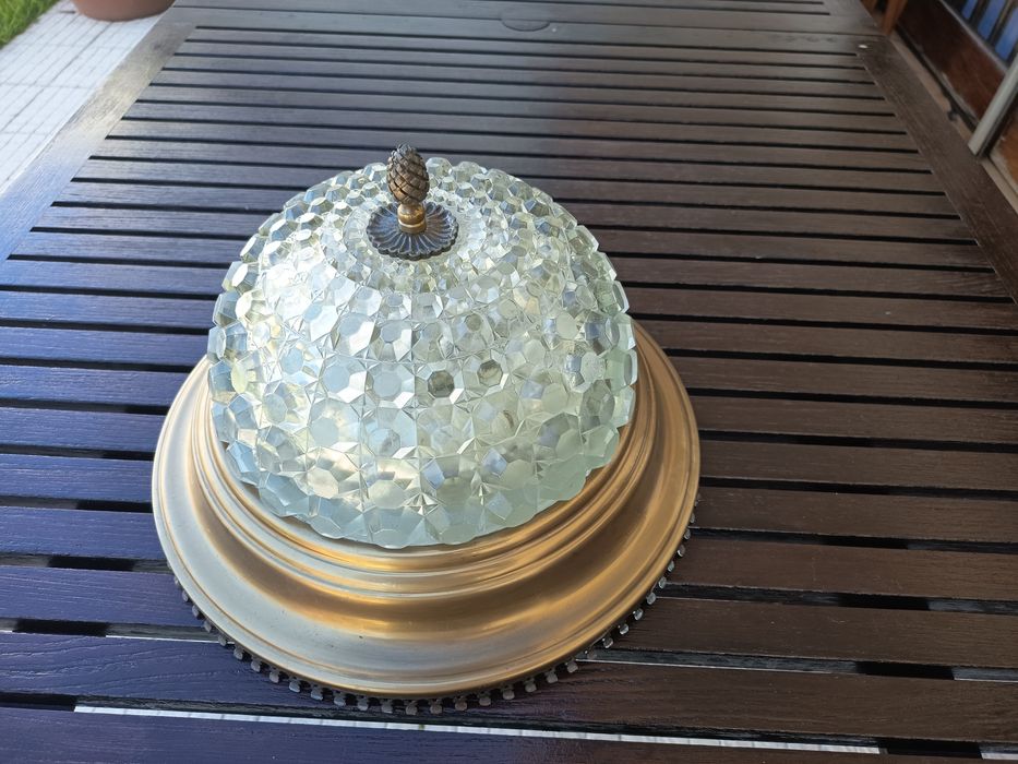 Candeeiro de tecto antigo