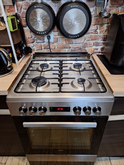 Sprzedam kuchenkę gazową beko z elektrycznym piekarnikiem