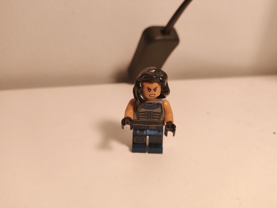 Figurka LEGO Cara Dune z serialu "The Mandalorian"