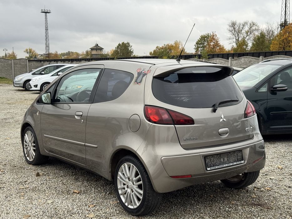 Mitsubishi Colt 2009 1.3 benzyna
