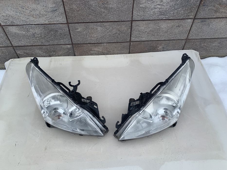 Фара ліва права  Peugeot 3008 5008 Фари Пежо 3008 5008