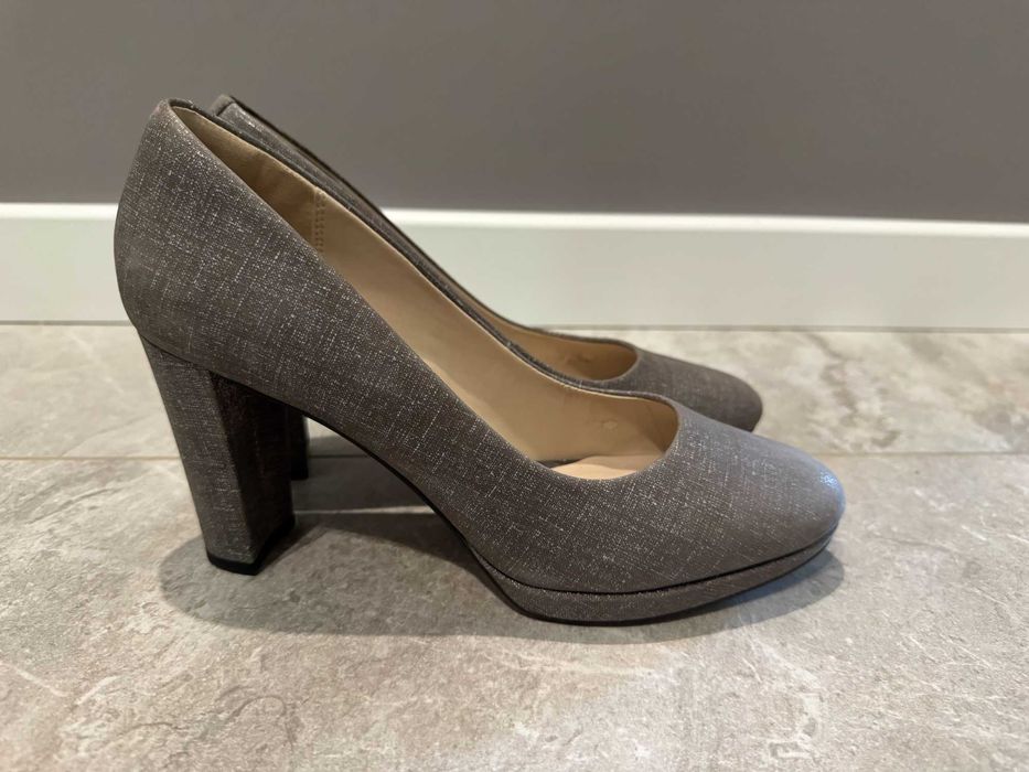 Туфлі жіночі Clarks сірі 41,5 розмір