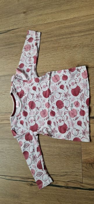 Sweter + 3 bluzki 4-pak jesienny r.98