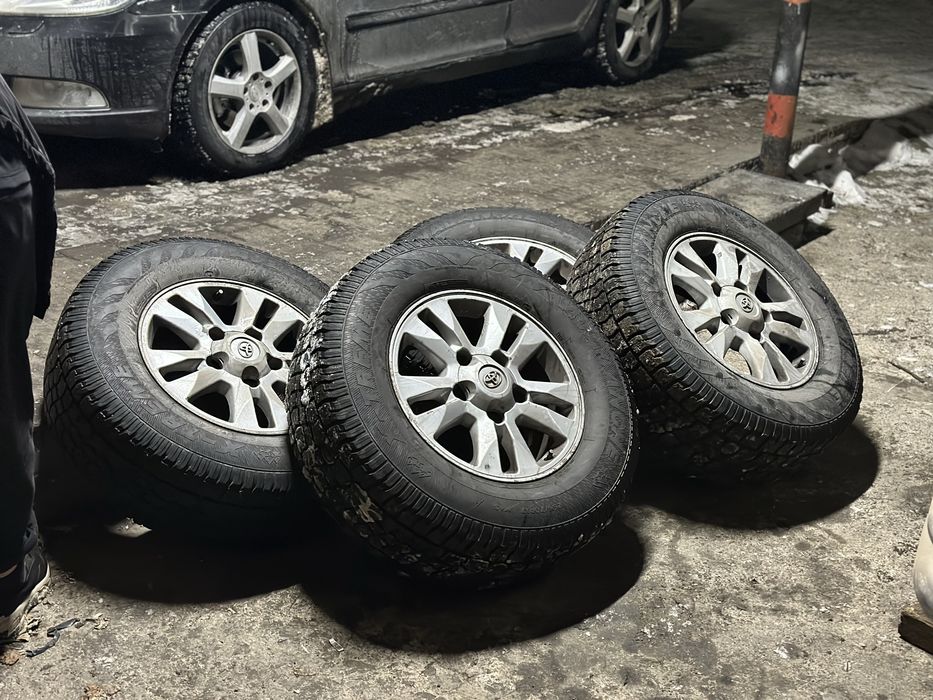 Продам колеса у зборі Диски + зимня резина  5×150 265/70 R17