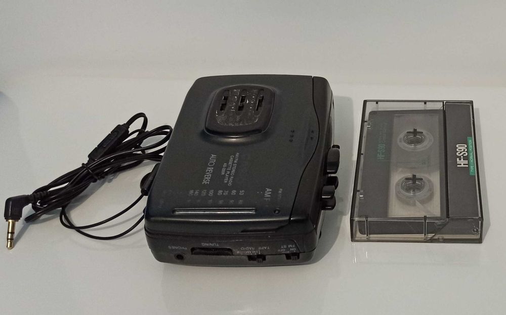 Кассетный плеер CASIO AS-320R комплект с наушниками
