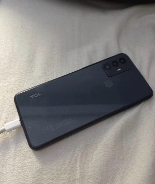 Telemovel TCL 305