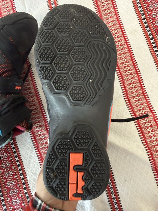 Баскетбольні кросівки Nike LeBron Soldier 9