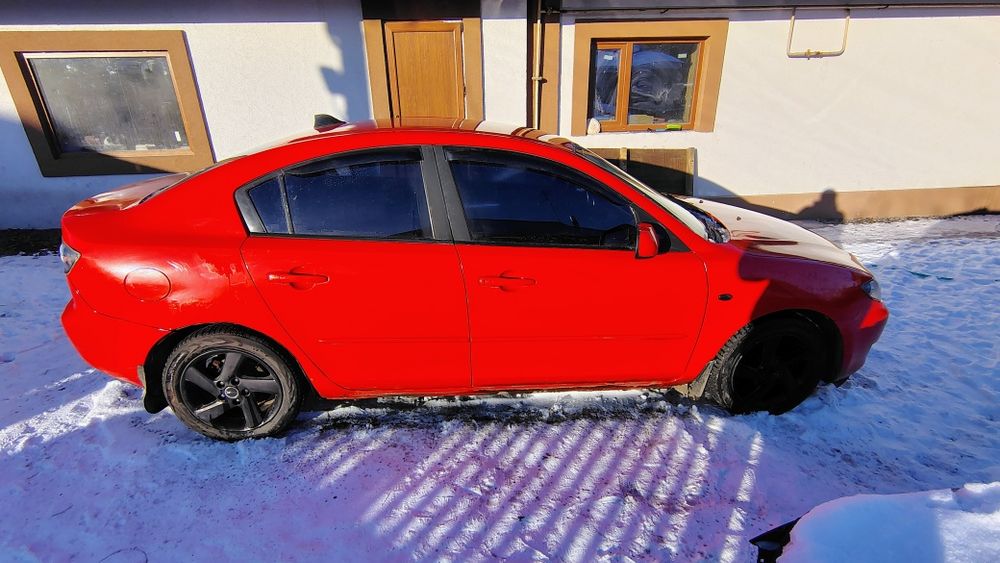 Мазда 3.Автомат  2л. Бензин