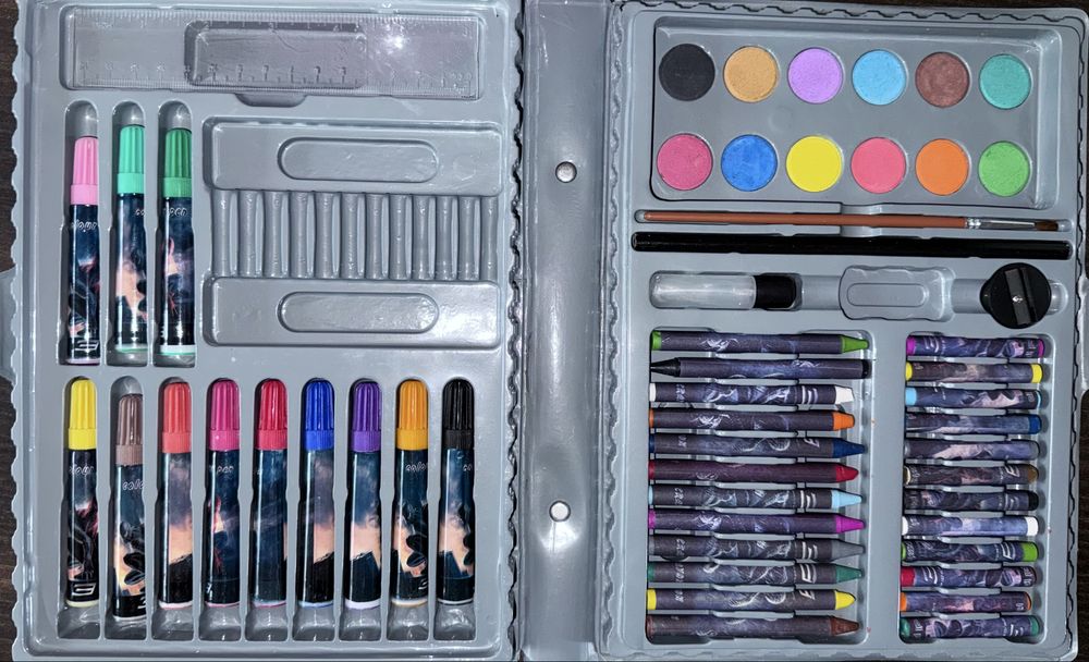 Дитячий набір для малювання в кейсі