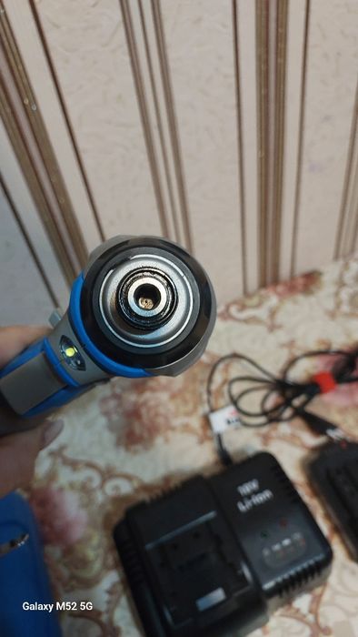 Шруповерт Graphite Pro 59GP402 Польща