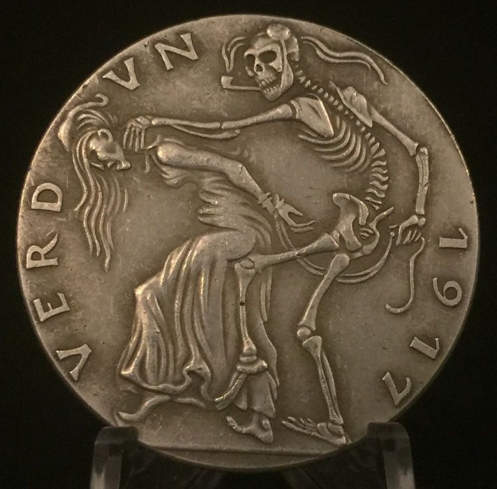 Conjunto de 3 medalhas da autoria de Karl Goetz