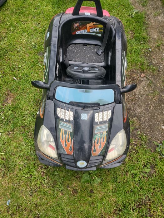 Samochodzik na akumulator