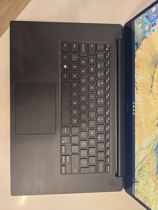 Dell XPS 15 (7590) i7 4K OLED GTX1650 16GB 512GB Teclado Português