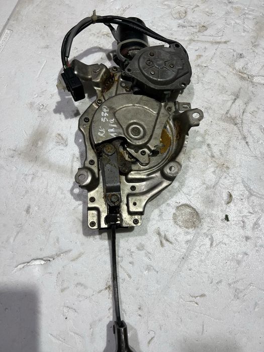 Lexus R X -300,330,350,400H механізм відкриття/закриття дверей