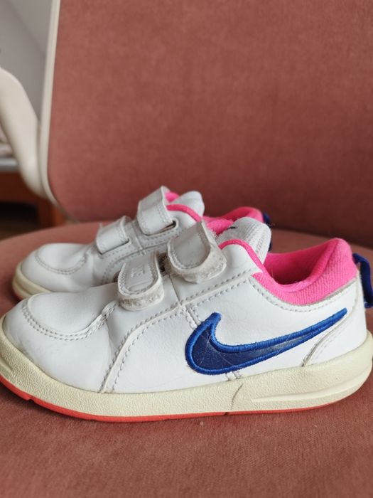 Snikersy Nike 26