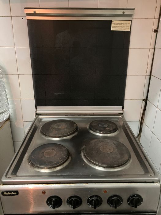 Combinado Forno e fogão electrico Meireles como novo
