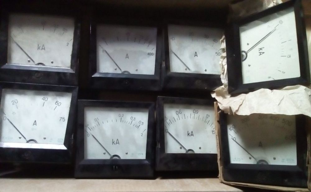 Амперметр Э 378,365 вольтметр ваттметр щитовые м381 д365