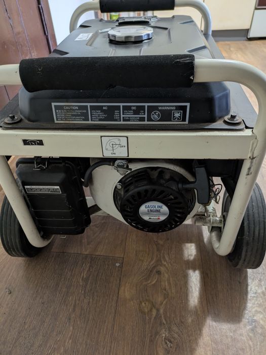 Бензиновий генератор Matari MX4000E