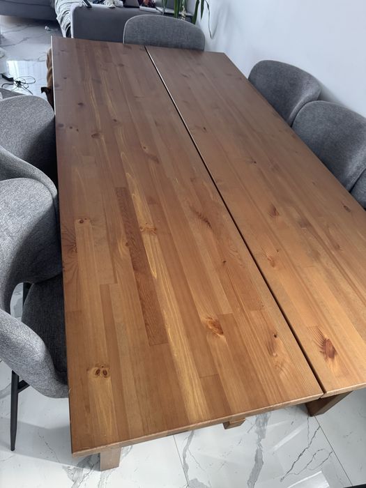 Stół z litego drewna Ikea