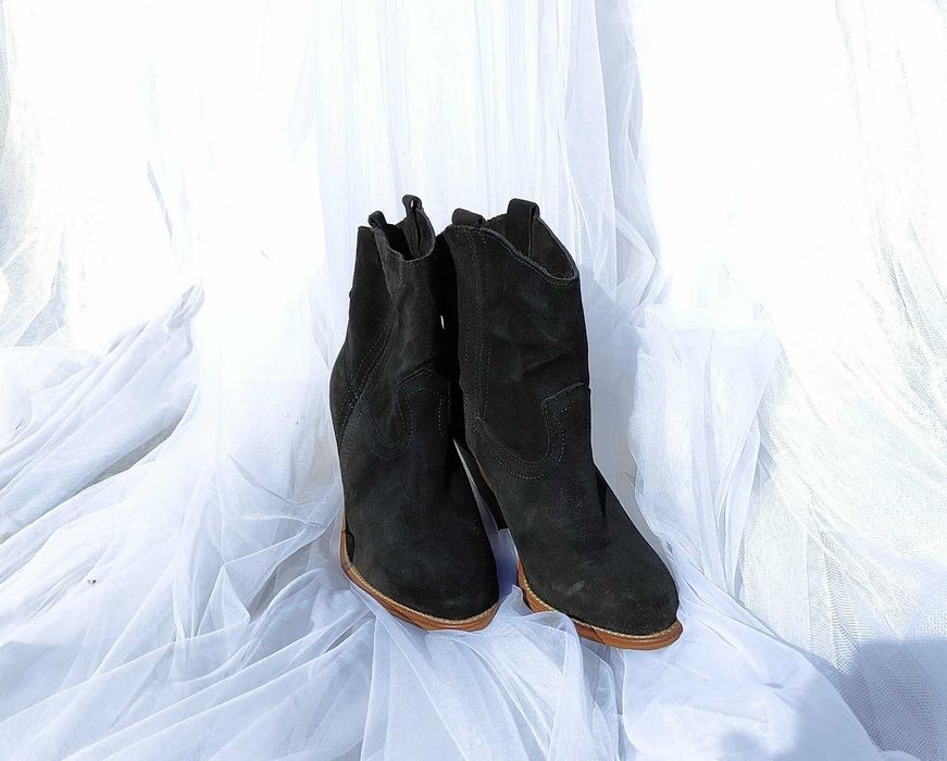 Czarne zamszowe botki 39 zamsz skóra Mango kozaki kowbojki czerń