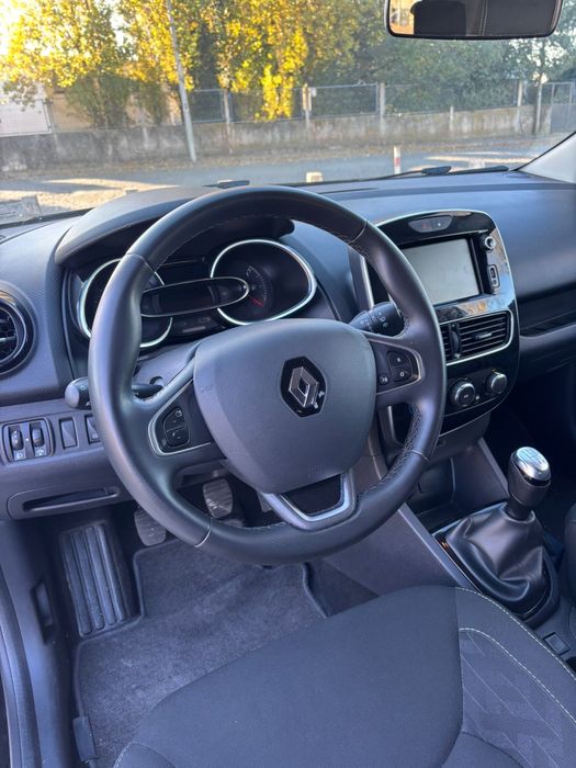 Renault Clio Sports Tourer TCe