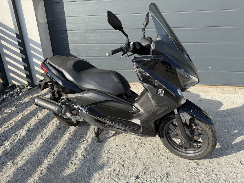 Yamaha x max 125
