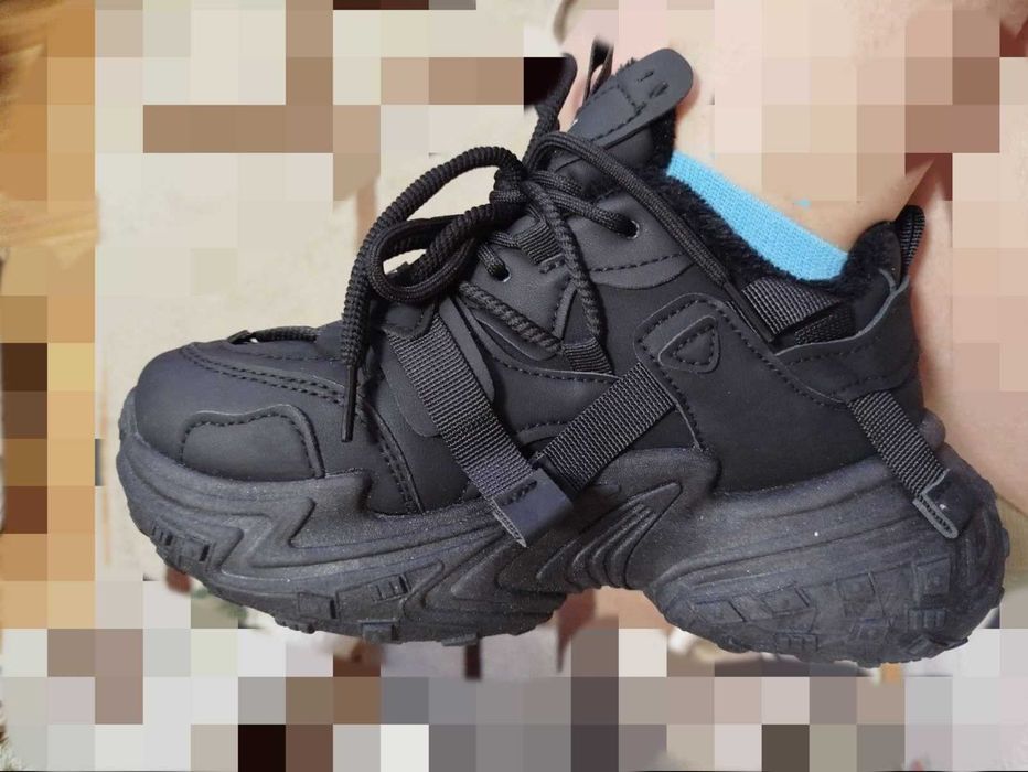 Жіночі зимові кросівки