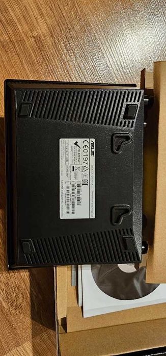 Router ASUS DSL-N12E