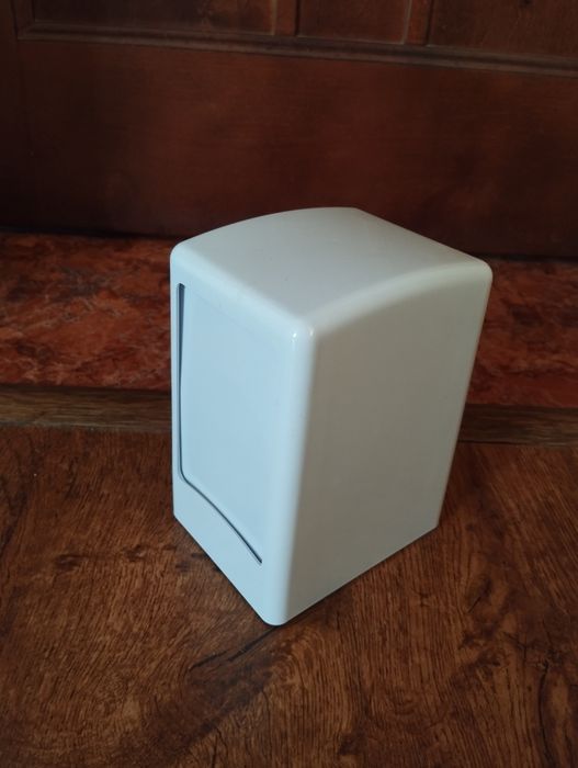 Диспенсер для серветок