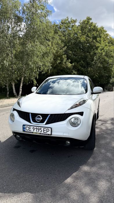 Автомобіль Nissan Juke