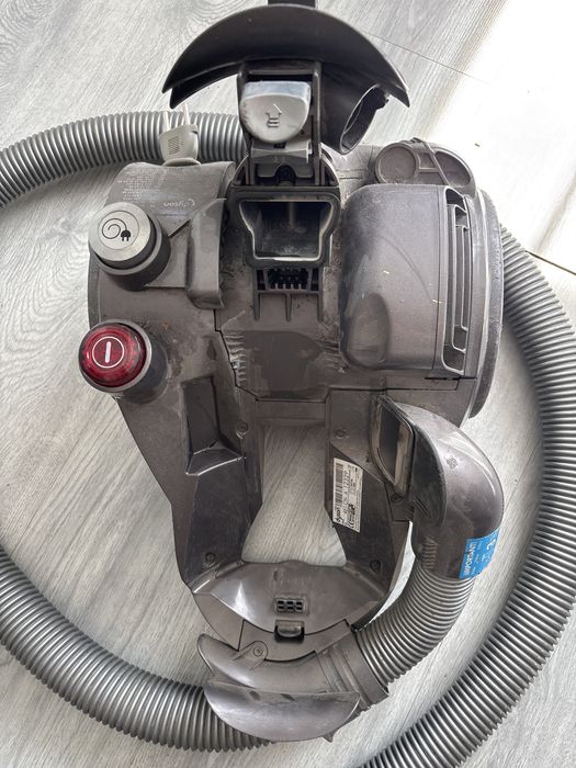 bezworkowy odkurzacz cylindryczny Dyson DC23 Stowaway Allergy