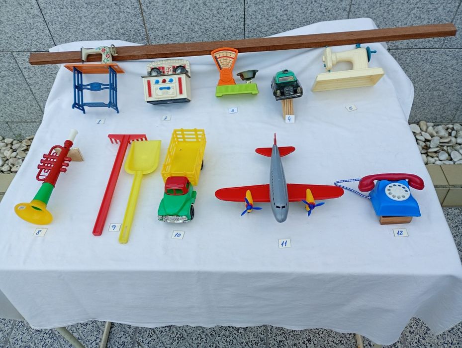 Brinquedos (Jato)+(Pepe)+(Moura)+(Osul)+(Caty) +etc.