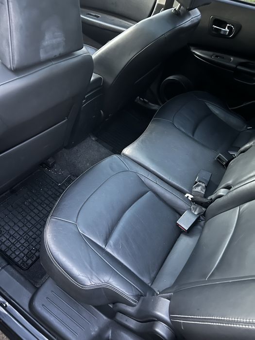 Nissan Qashqai 2.0 benzyna + Gaz - 7osobowy