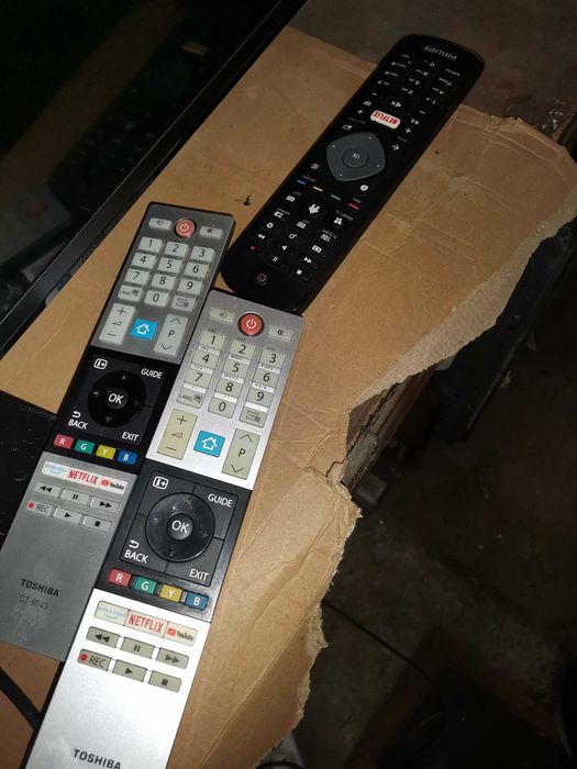 Телевизори на запчастини. Philips 5.5 Toshiba 43. JTC32