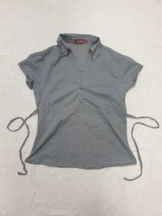 Wiązana bluzka z zamkiem 40