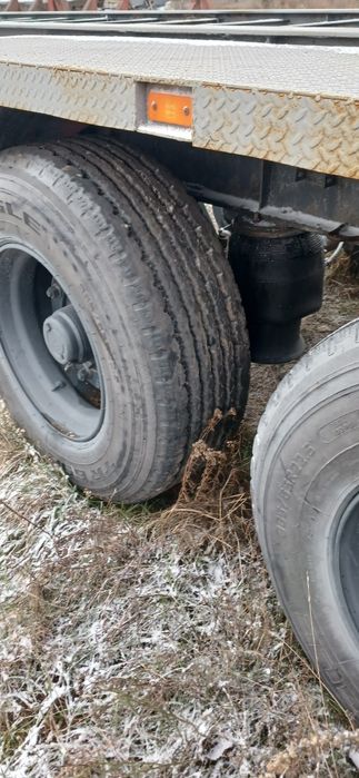 Полуприцеп контейнеровіз