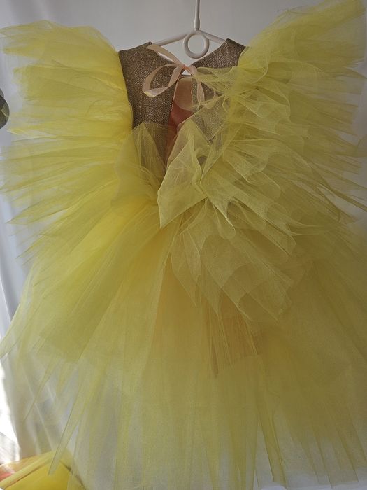 Сукня сонечко жовтого кольору кульбаба одуванчик на свято весни на 5 р