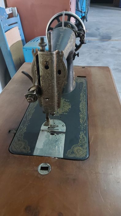 Maquina de costura Singer